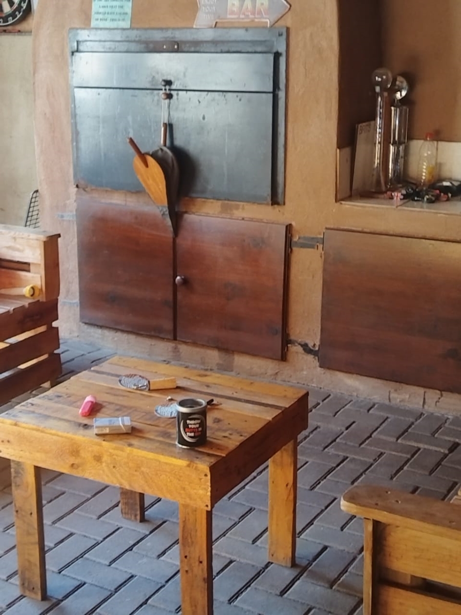 To Let 4 Bedroom Property for Rent in Schoemansville North West